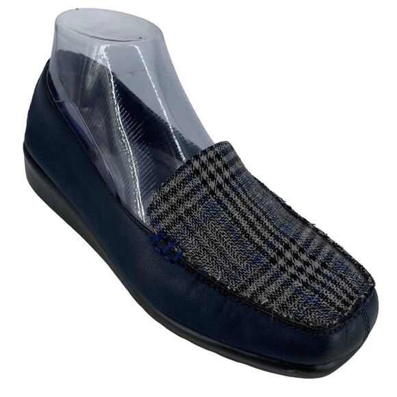 A2 AEROSOLES 7.5 W StitchNTurn Gondola Loafers Slip-On Plaid Comfort Academia - Picture 3 of 10